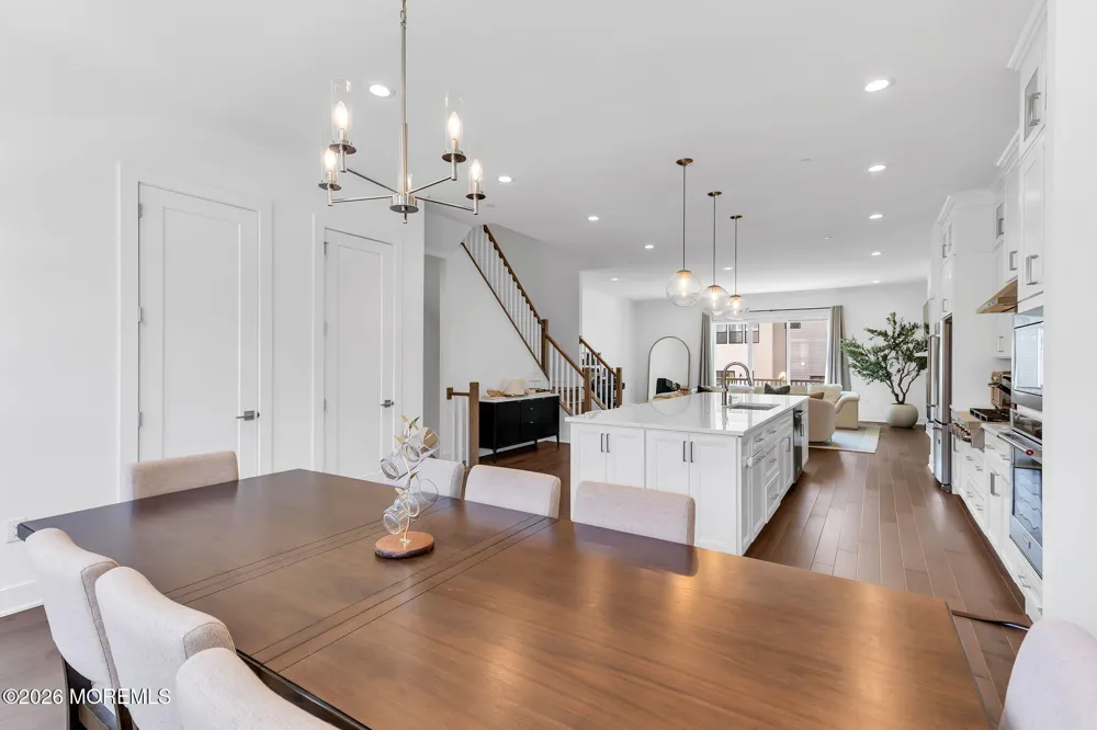 27 Linder Court Middletown, NJ 07748