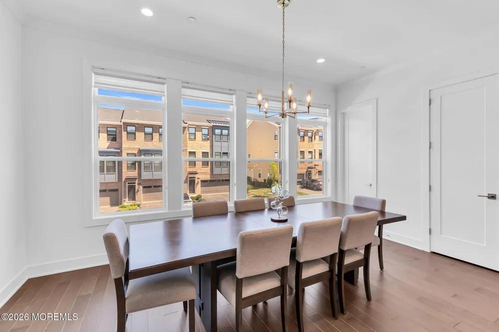27 Linder Court Middletown, NJ 07748