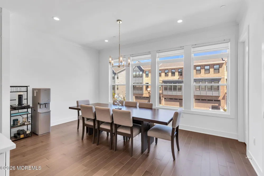 27 Linder Court Middletown, NJ 07748