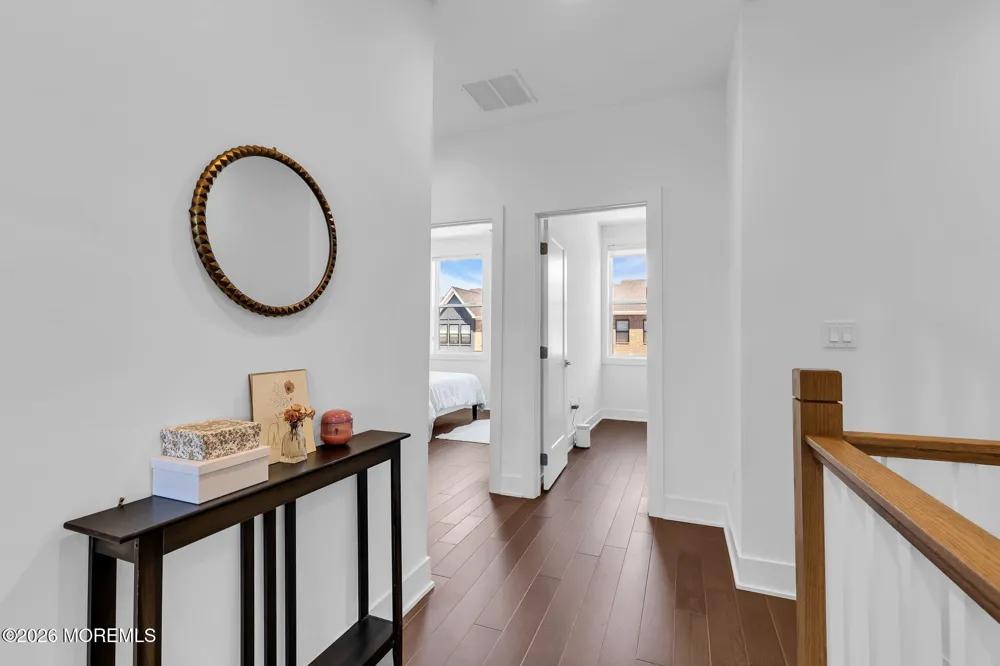 27 Linder Court Middletown, NJ 07748