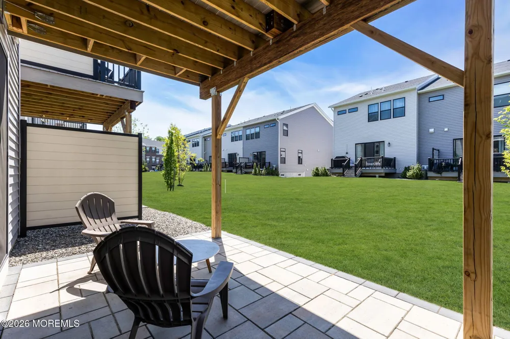 27 Linder Court Middletown, NJ 07748