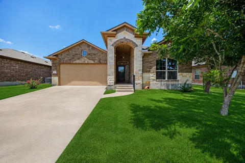 18717 Leigh Lane