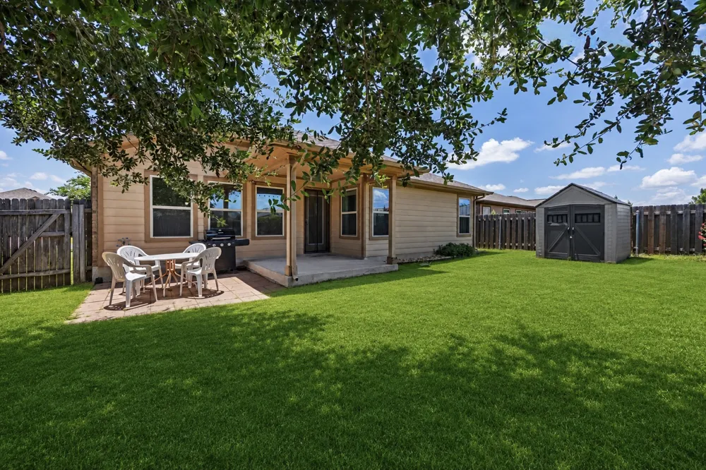 18717 Leigh Lane Pflugerville, TX 78660