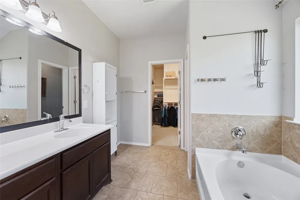 18717 Leigh Lane Pflugerville, TX 78660