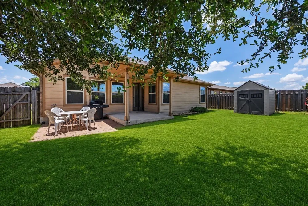 18717 Leigh Lane Pflugerville, TX 78660