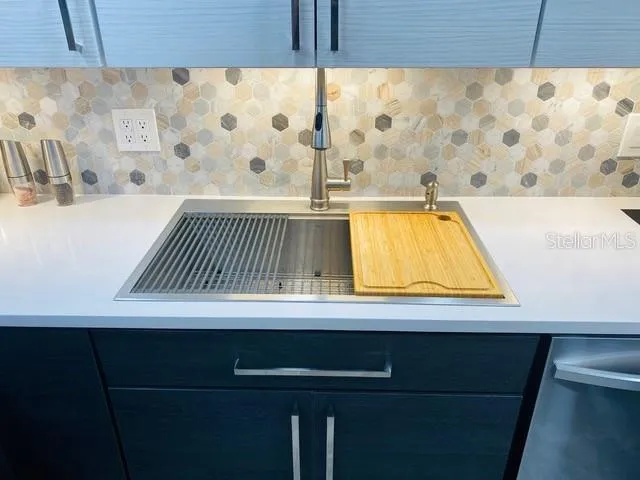 5200 BRITTANY DRIVE S #204 St Petersburg, FL 33715