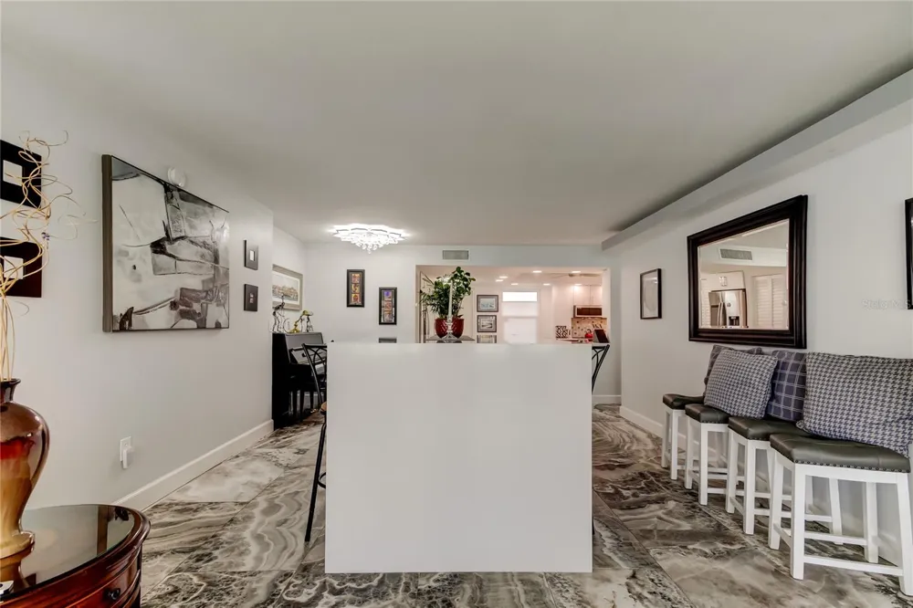 5200 BRITTANY DRIVE S #204 St Petersburg, FL 33715
