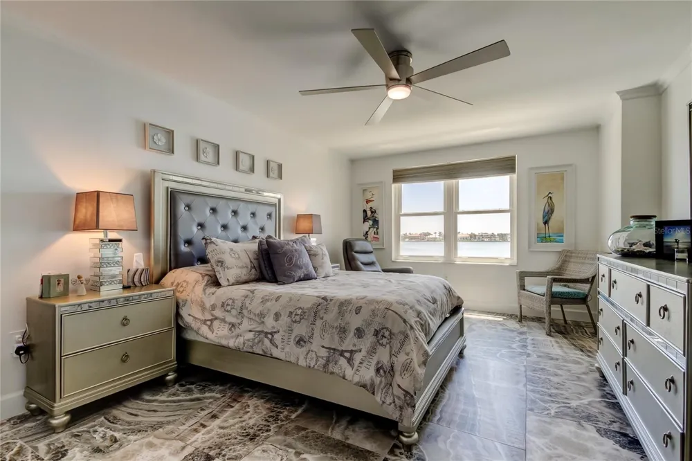 5200 BRITTANY DRIVE S #204 St Petersburg, FL 33715