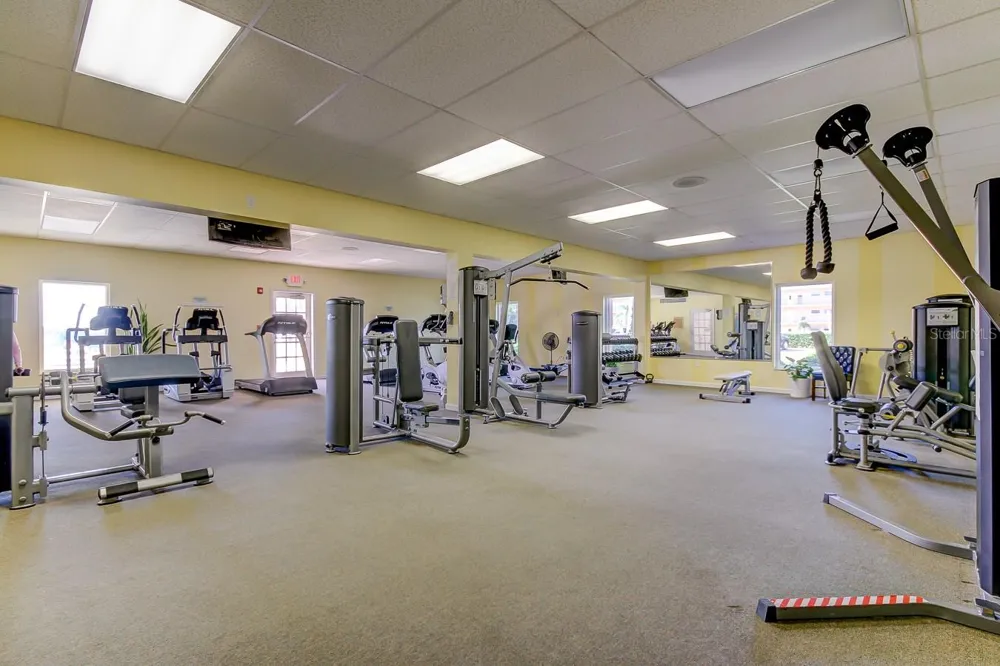 5200 BRITTANY DRIVE S #204 St Petersburg, FL 33715