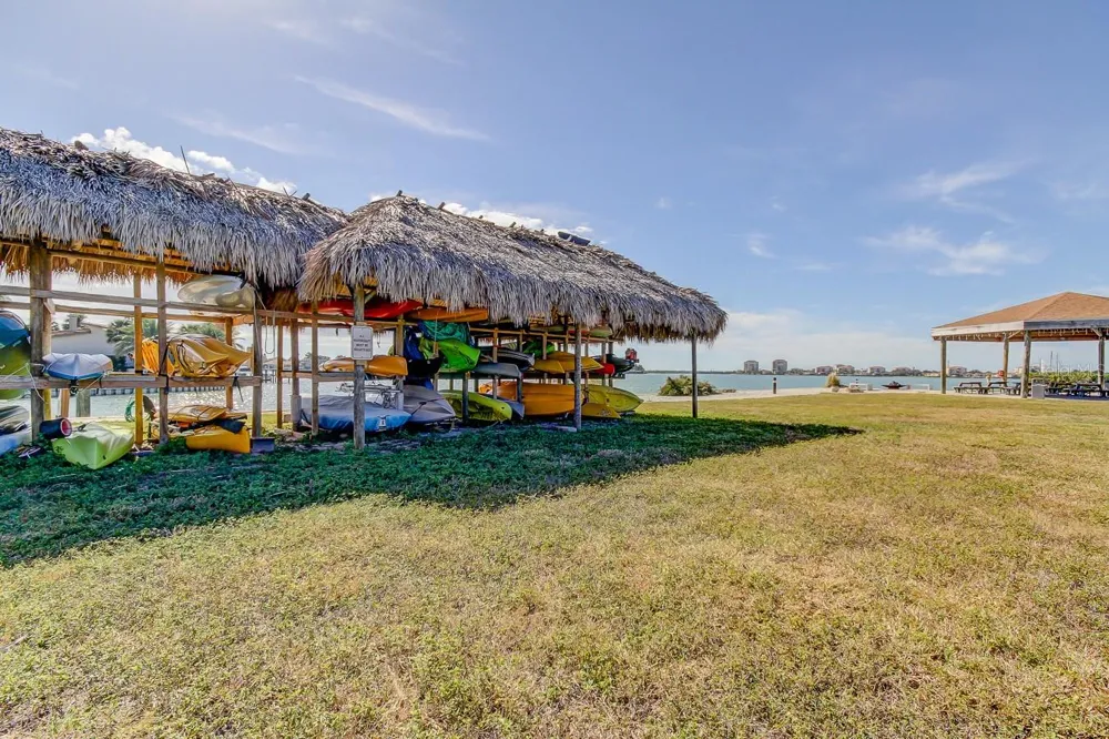 5200 BRITTANY DRIVE S #204 St Petersburg, FL 33715