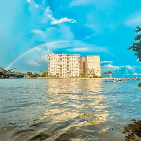 5200 BRITTANY DRIVE S #204 St Petersburg, FL 33715