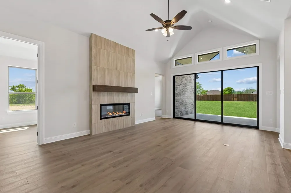 201 Cross Timbers Street Azle, TX 76020