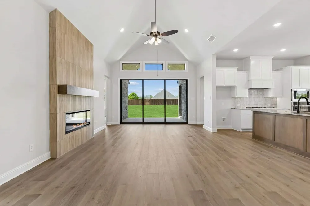 201 Cross Timbers Street Azle, TX 76020
