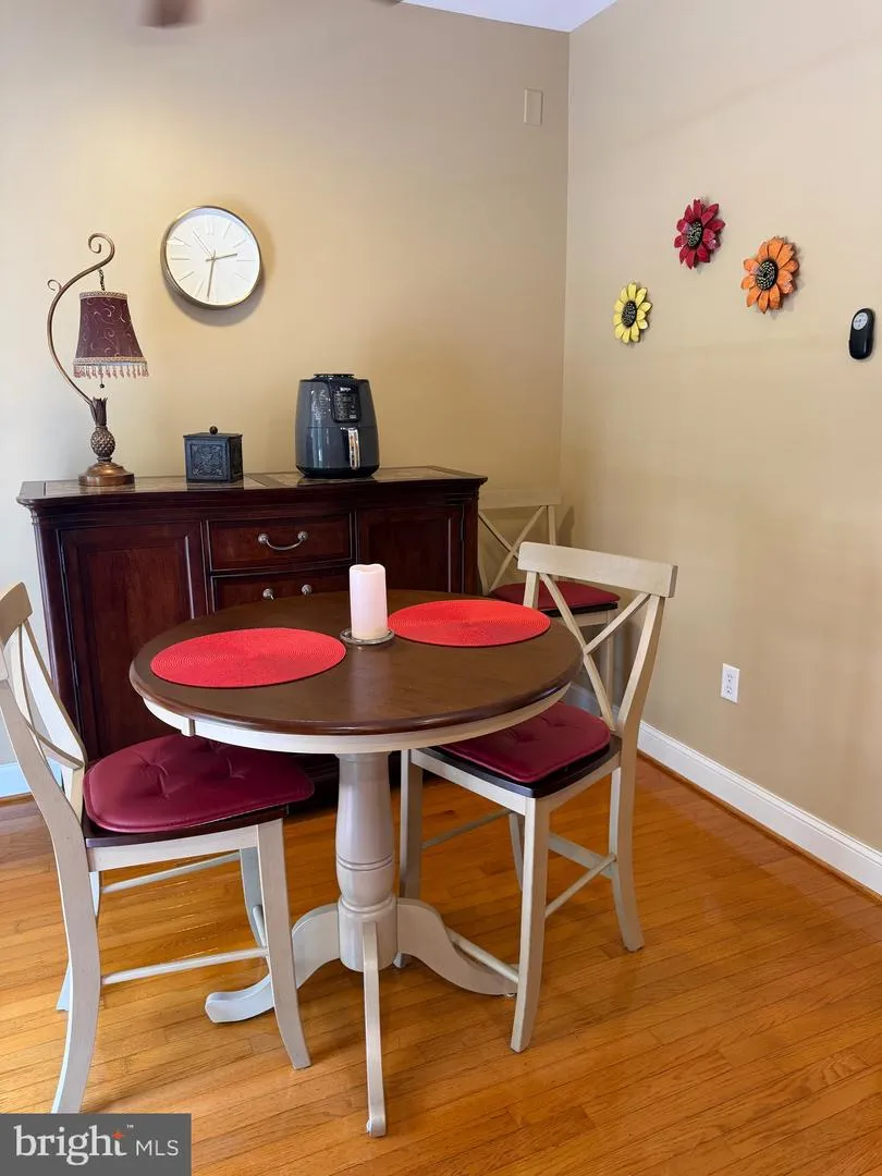 53 HOAG LANE Aston, PA 19014