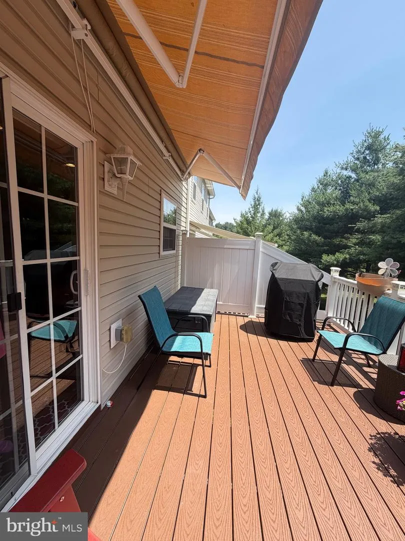 53 HOAG LANE Aston, PA 19014