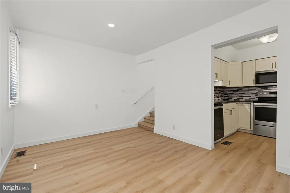 239 E CHELSEA CIRCLE Newtown Square, PA 19073