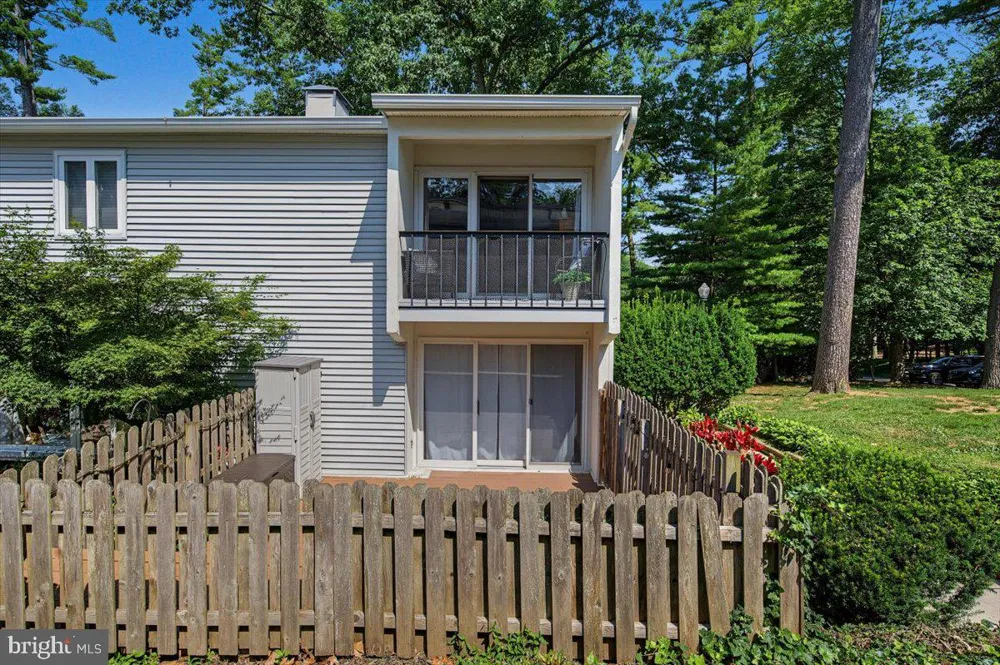 239 E CHELSEA CIRCLE Newtown Square, PA 19073