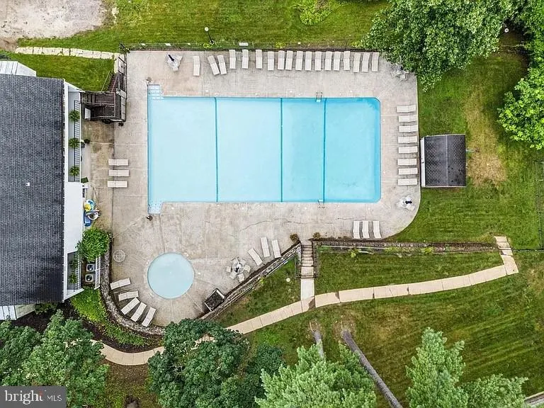 239 E CHELSEA CIRCLE Newtown Square, PA 19073