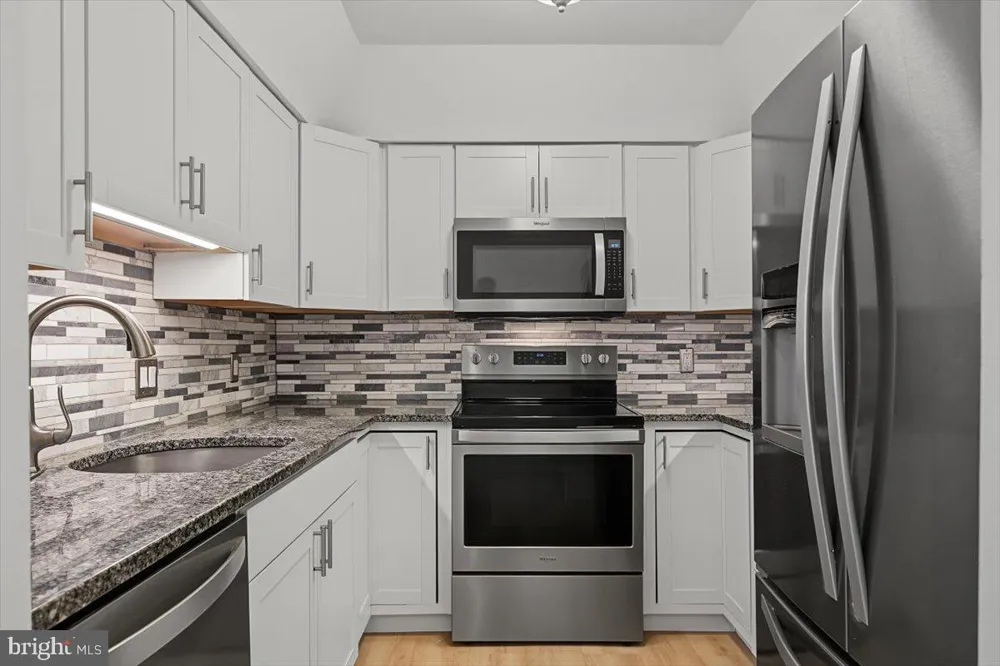 239 E CHELSEA CIRCLE Newtown Square, PA 19073