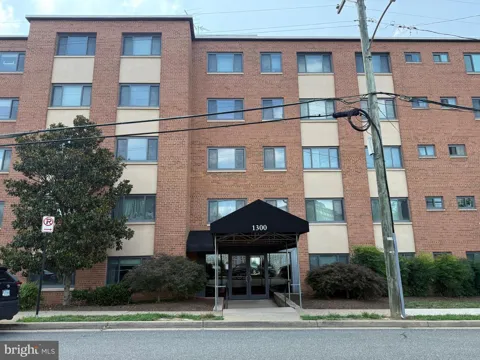 1300 S ARLINGTON RIDGE ROAD #512