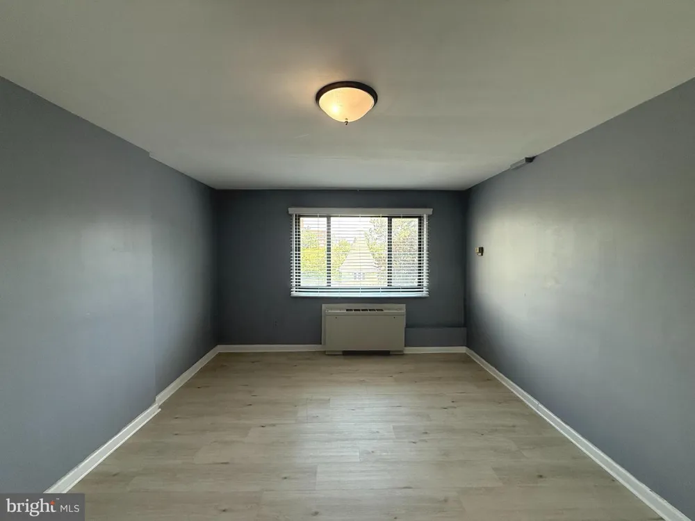 1300 S ARLINGTON RIDGE ROAD #512 Arlington, VA 22202
