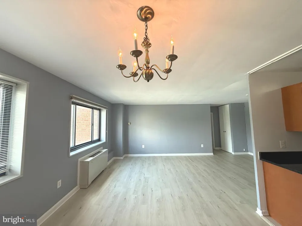 1300 S ARLINGTON RIDGE ROAD #512 Arlington, VA 22202