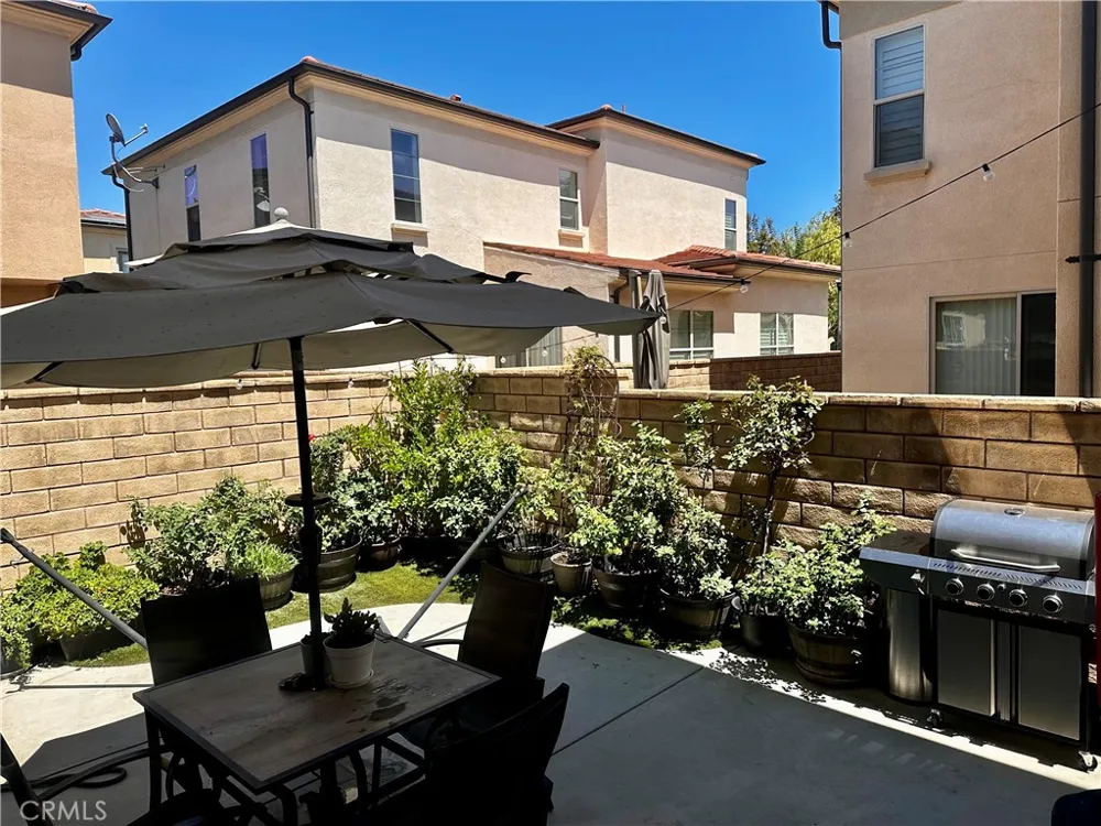 21881 Propello Saugus, CA 91350
