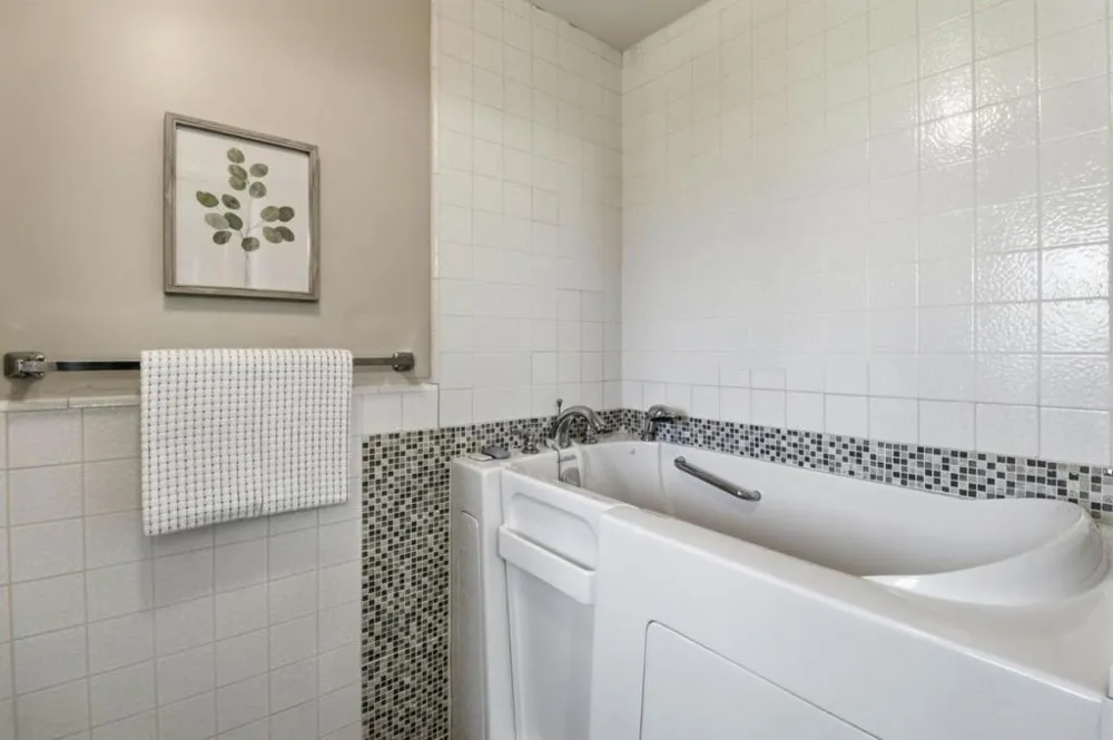 701 Christine Drive Palo Alto, CA 94303