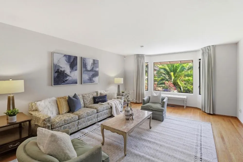 701 Christine Drive Palo Alto, CA 94303
