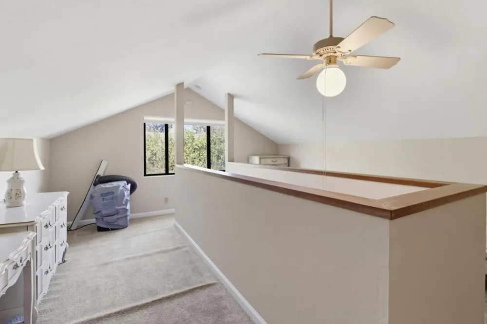 701 Christine Drive Palo Alto, CA 94303