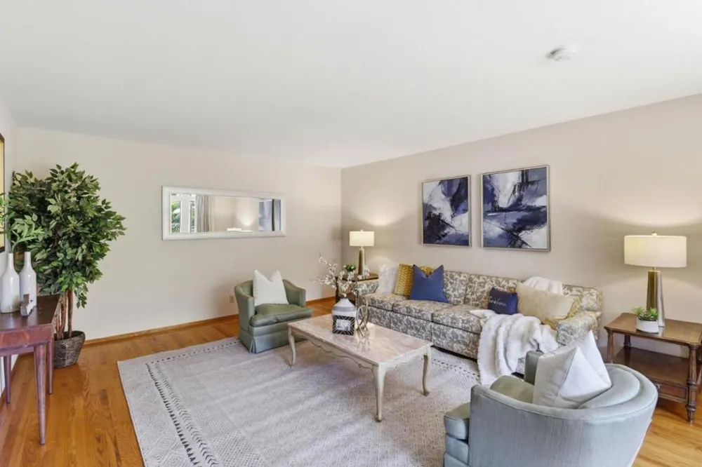 701 Christine Drive Palo Alto, CA 94303