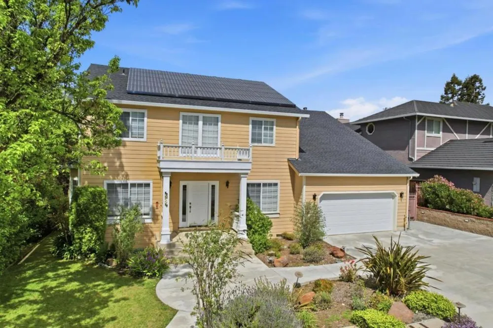 1129 Foxhurst Way San Jose, CA 95120