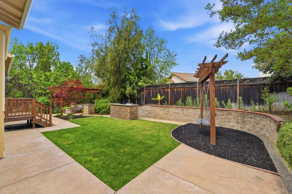1129 Foxhurst Way San Jose, CA 95120
