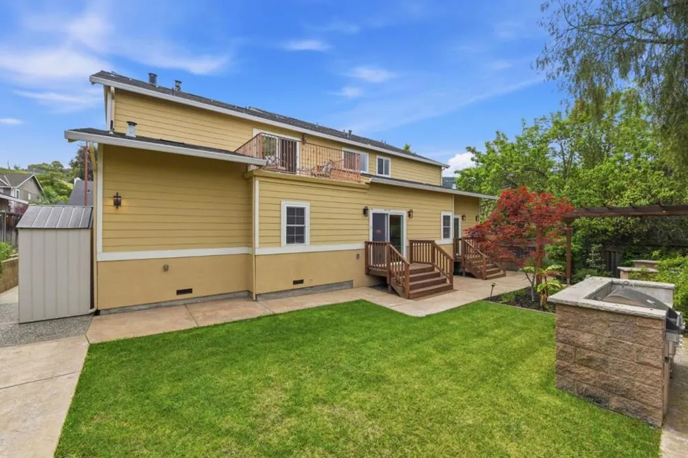1129 Foxhurst Way San Jose, CA 95120