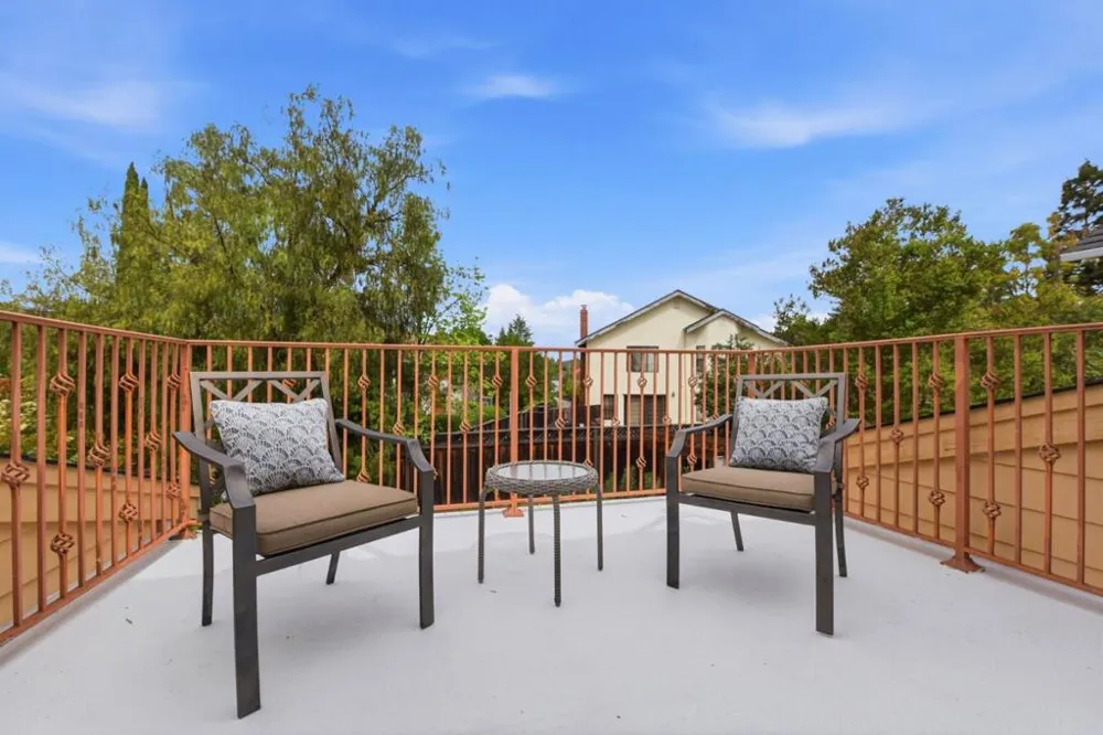 1129 Foxhurst Way San Jose, CA 95120