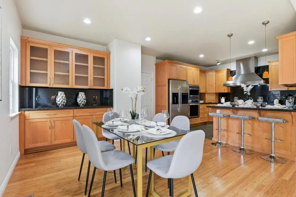 1129 Foxhurst Way San Jose, CA 95120