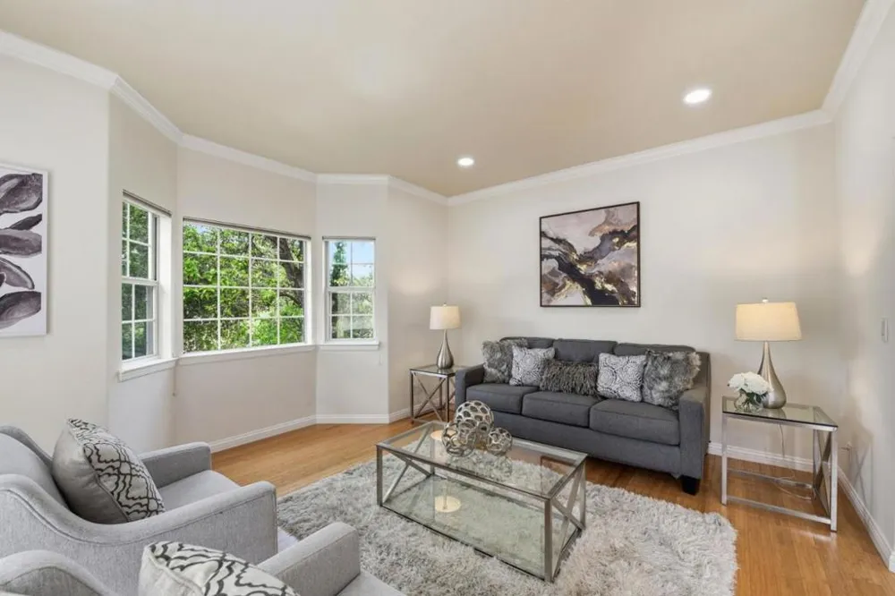 1129 Foxhurst Way San Jose, CA 95120