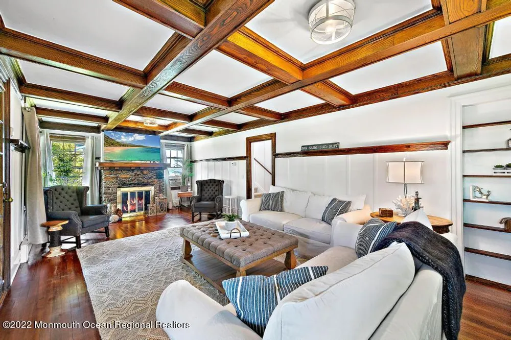 27 Shrewsbury Drive Monmouth Beach, NJ 07750