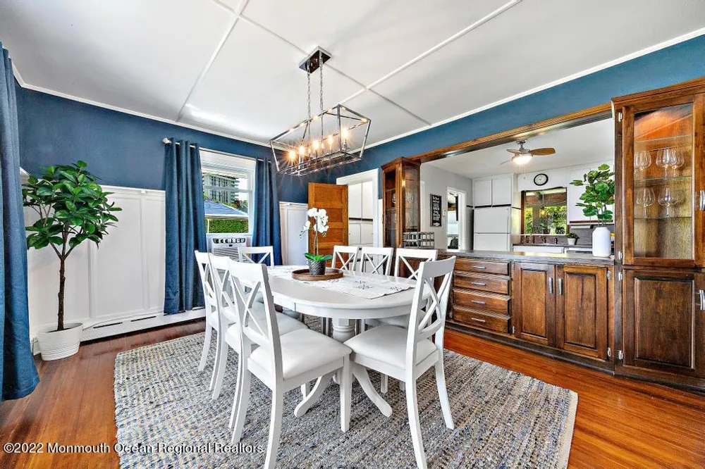 27 Shrewsbury Drive Monmouth Beach, NJ 07750