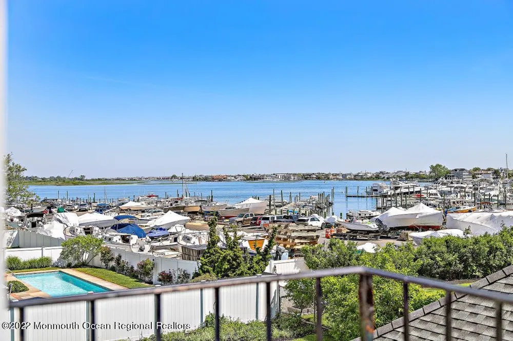 27 Shrewsbury Drive Monmouth Beach, NJ 07750