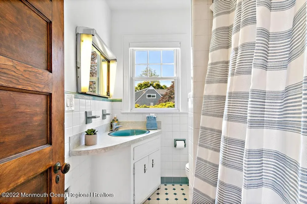 27 Shrewsbury Drive Monmouth Beach, NJ 07750