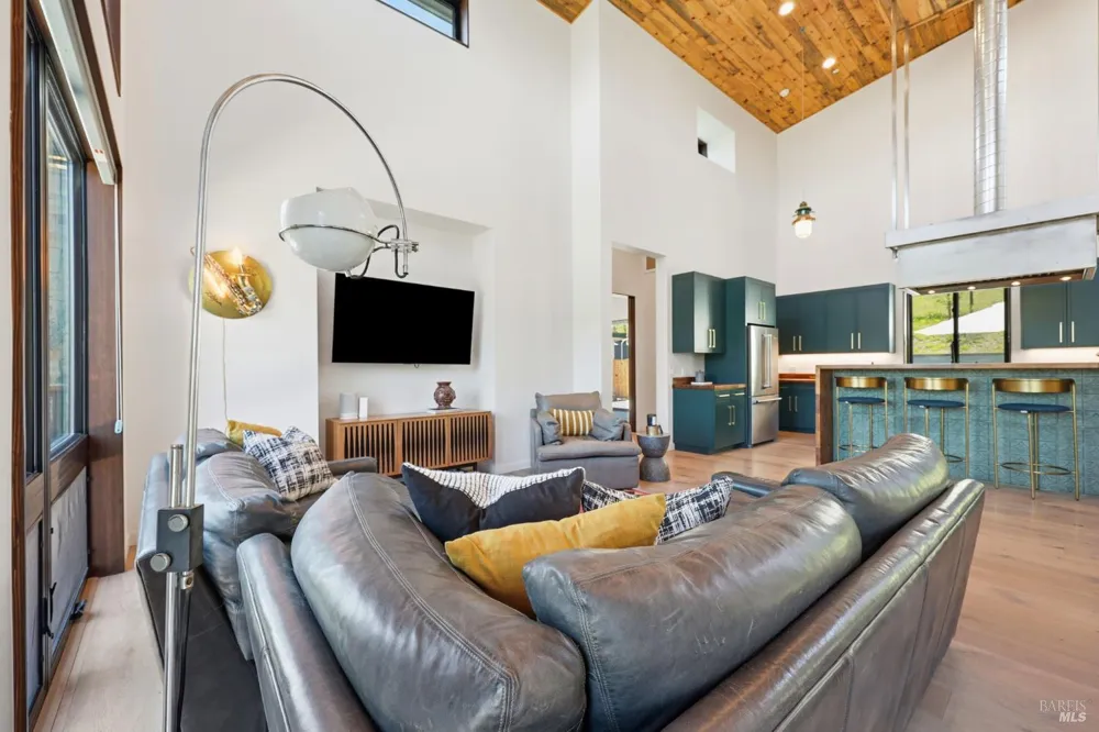 5363 Wilshire Drive Santa Rosa, CA 95404