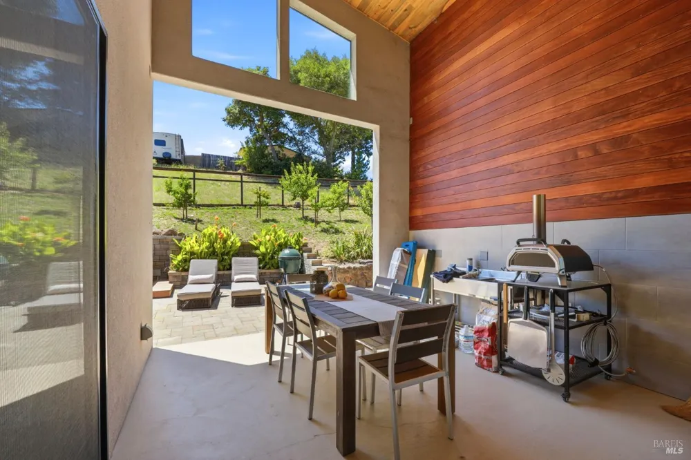 5363 Wilshire Drive Santa Rosa, CA 95404
