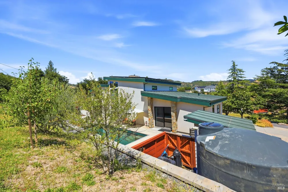 5363 Wilshire Drive Santa Rosa, CA 95404
