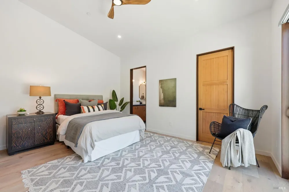 5363 Wilshire Drive Santa Rosa, CA 95404