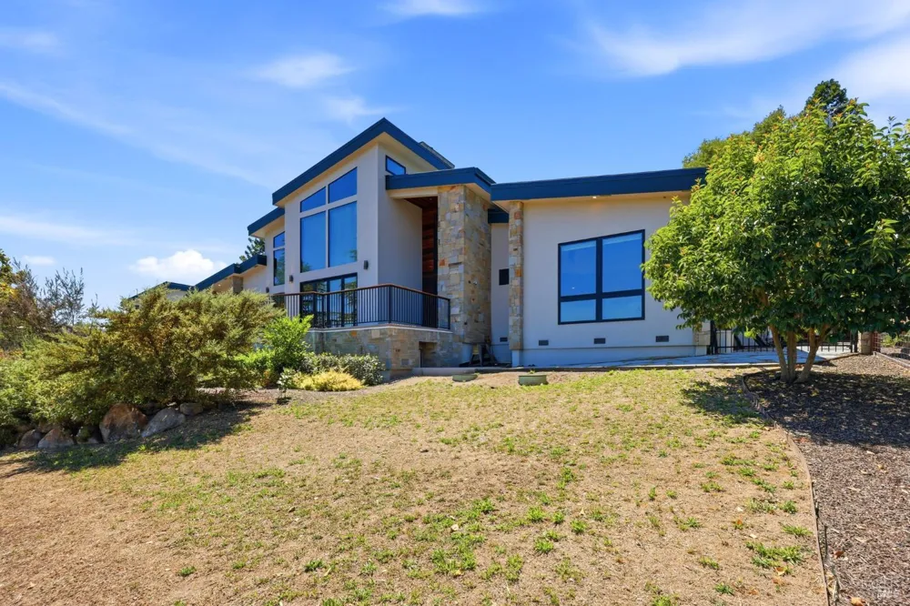 5363 Wilshire Drive Santa Rosa, CA 95404