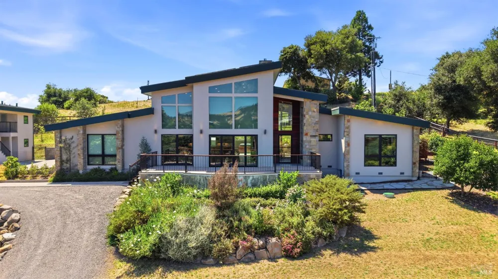 5363 Wilshire Drive Santa Rosa, CA 95404