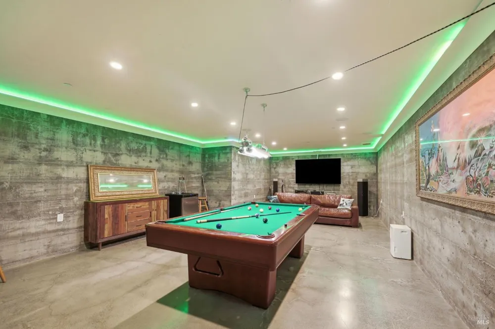 5363 Wilshire Drive Santa Rosa, CA 95404