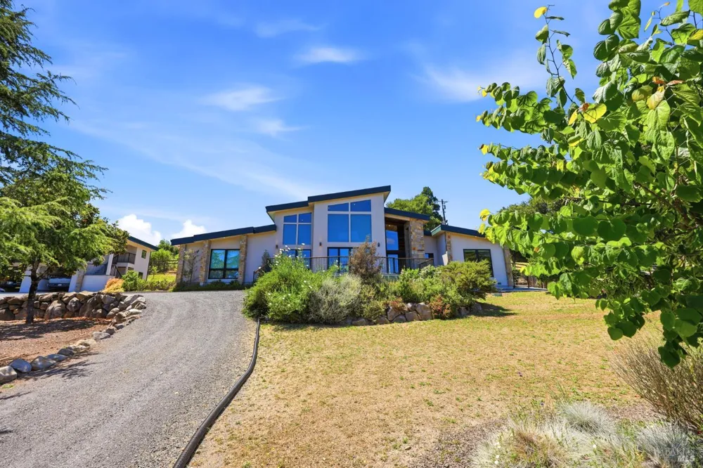 5363 Wilshire Drive Santa Rosa, CA 95404