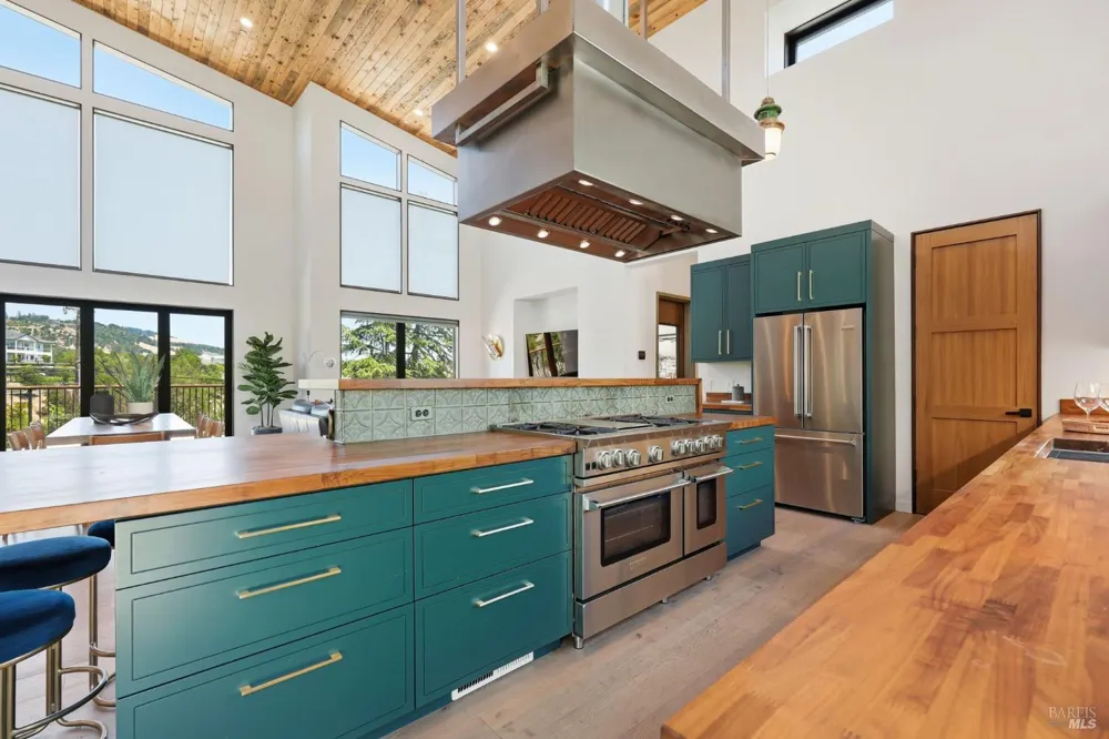 5363 Wilshire Drive Santa Rosa, CA 95404
